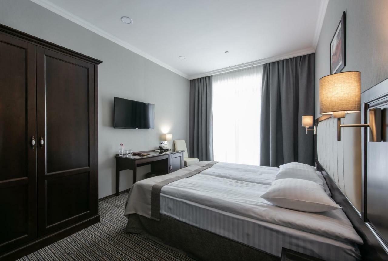 Optima Collection Park Hotel อิวาโน-ฟรานกิฟสเก ภายนอก รูปภาพ