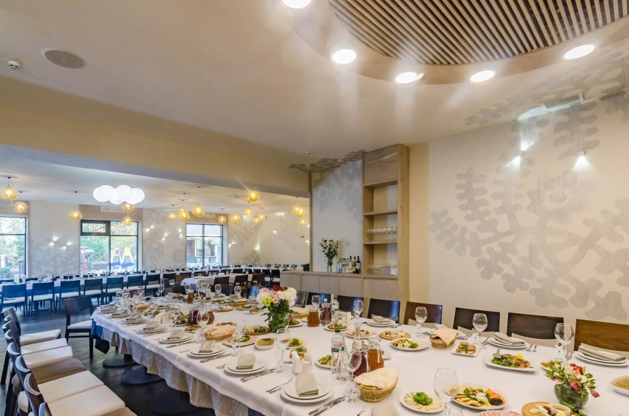 Optima Collection Park Hotel อิวาโน-ฟรานกิฟสเก ภายนอก รูปภาพ